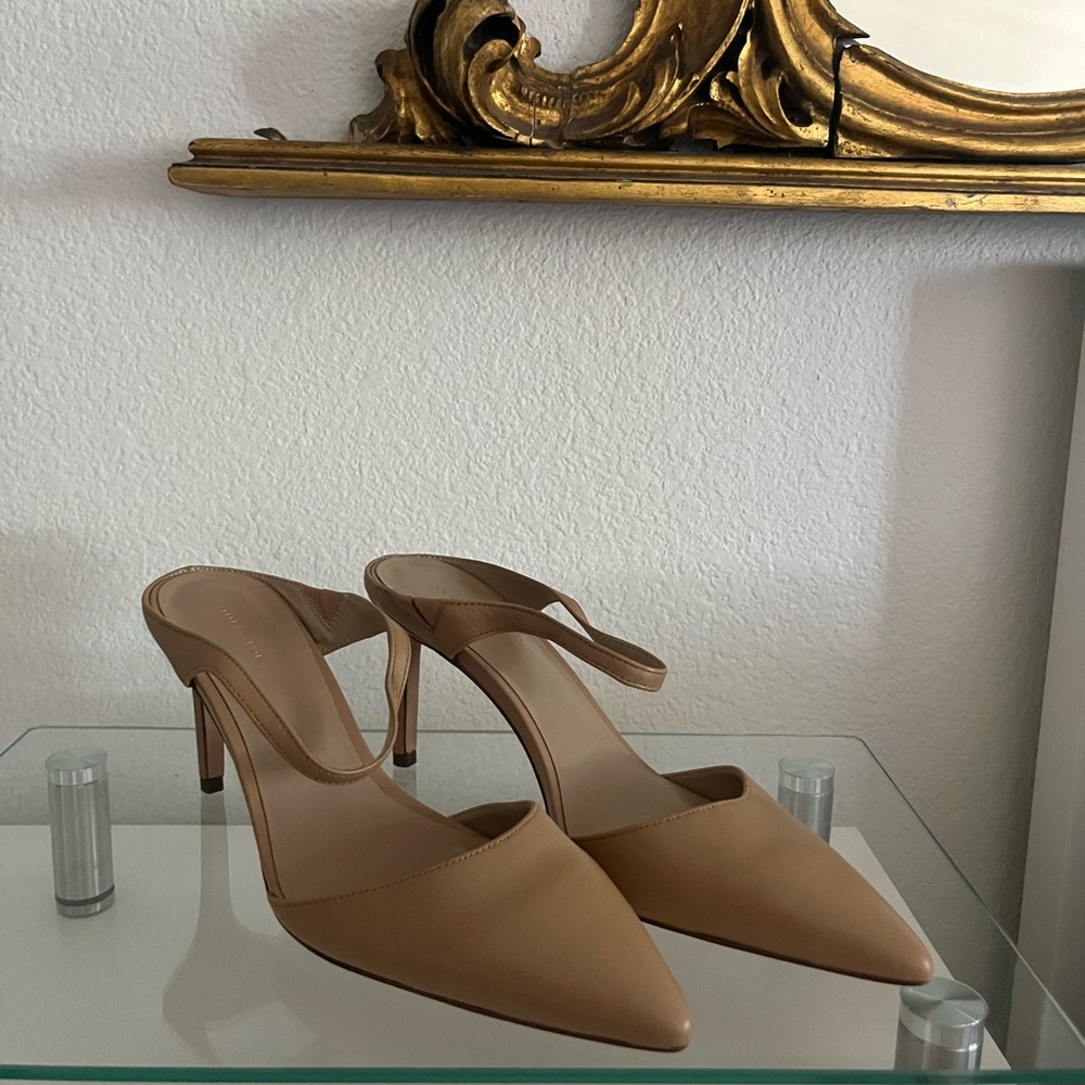 Ann Taylor Tan Pump Heels point toe size 8.5